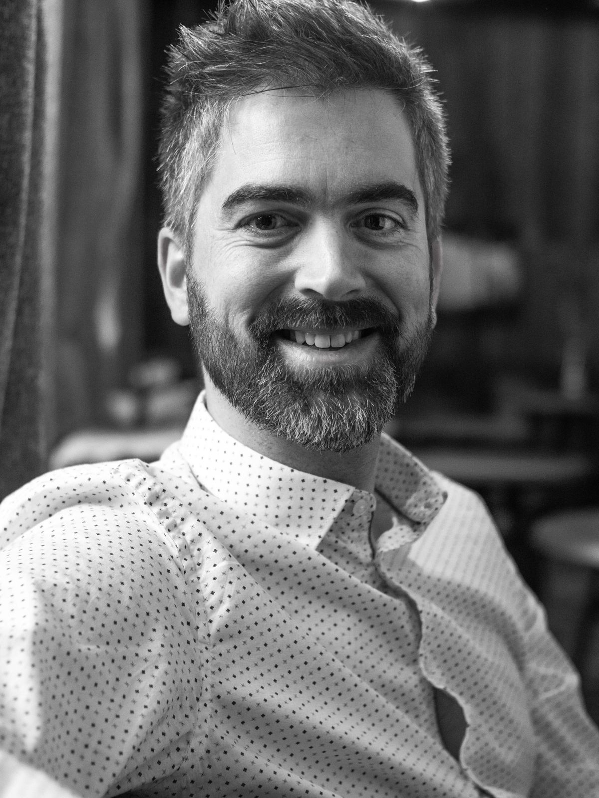 Portrait professionnel en noir et blanc